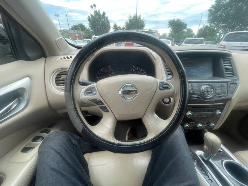 2013 Nissan Pathfinder Platinum