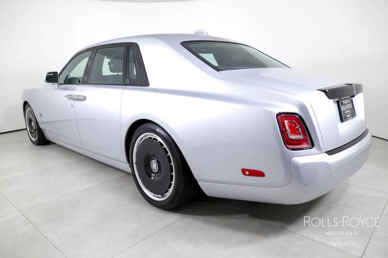 2024 Rolls-Royce Phantom