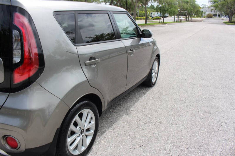 2017 Kia Soul +