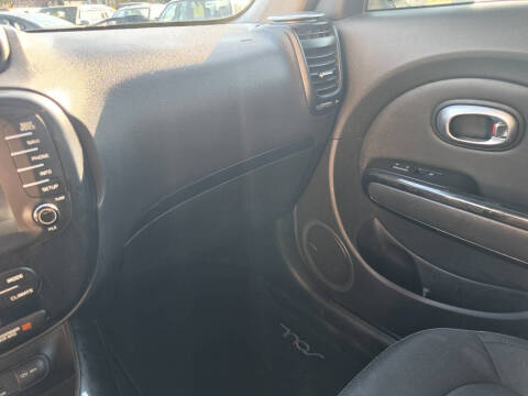 2014 Kia Soul +