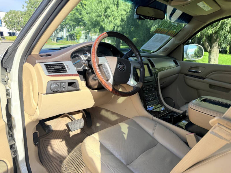 2014 Cadillac Escalade Premium