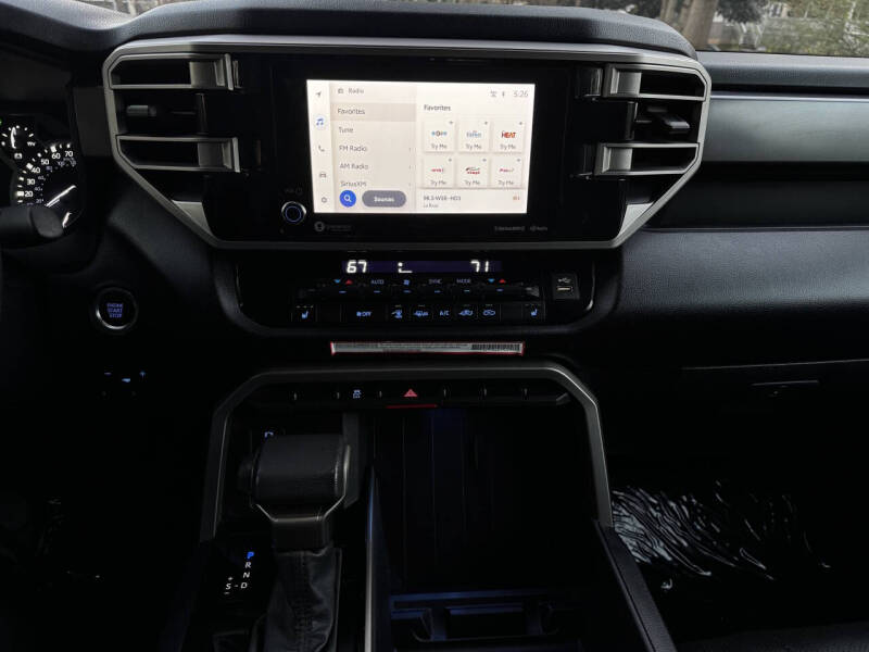 2022 Toyota Tundra SR5