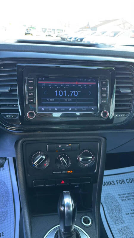 2013 Volkswagen Beetle 2.5L Entry PZEV