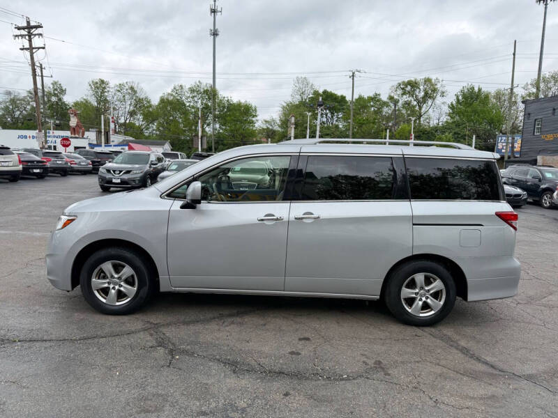 2017 Nissan Quest SV