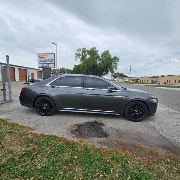 2017 Lincoln Continental Select