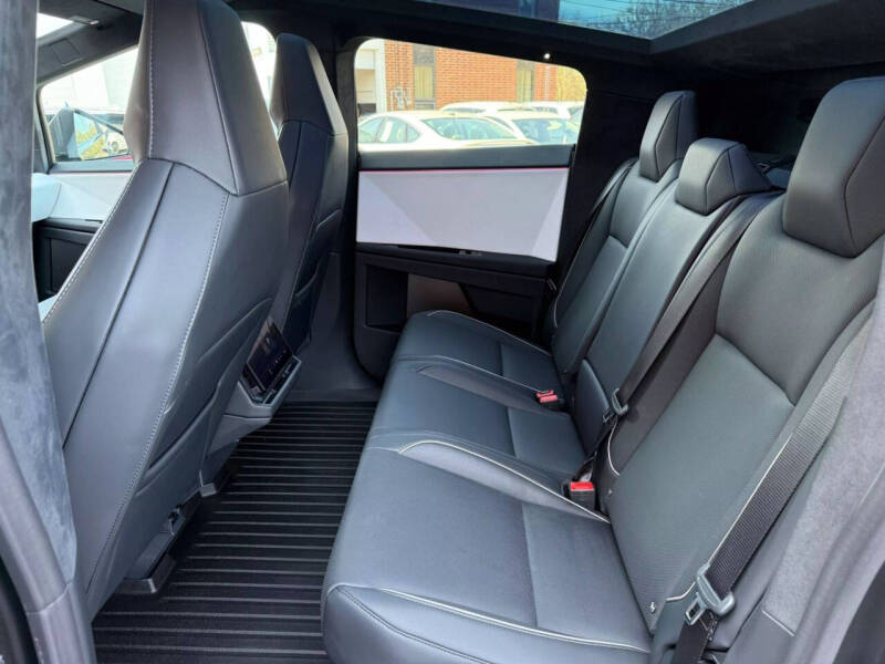 2024 Tesla Cybertruck