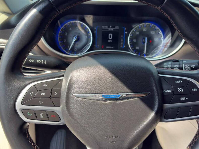 2017 Chrysler Pacifica Touring-L