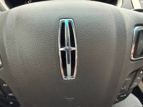 2016 Lincoln MKZ