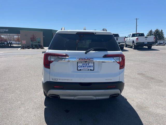 2023 GMC Acadia SLT