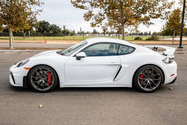 2020 Porsche 718 Cayman GT4