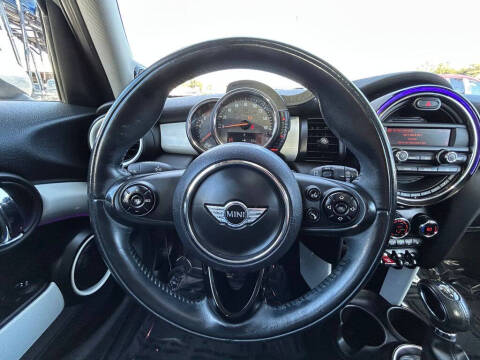 2015 MINI Hardtop 4 Door Cooper