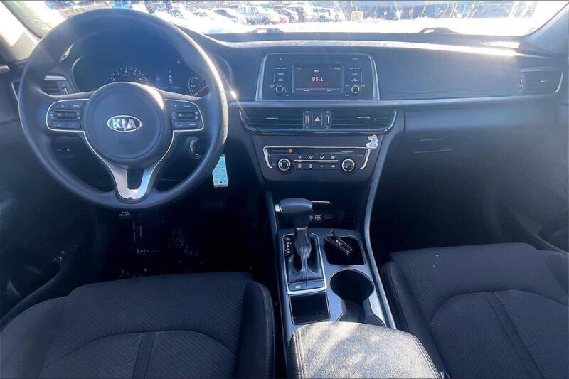2017 Kia Optima LX