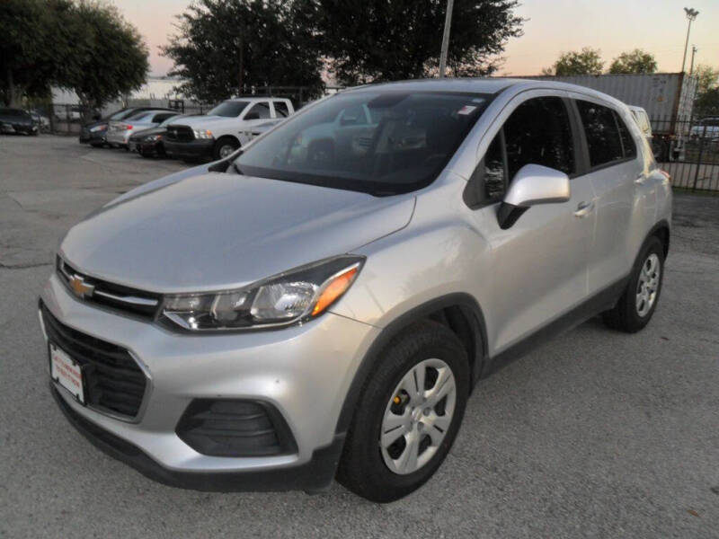 2018 Chevrolet Trax LS's photo