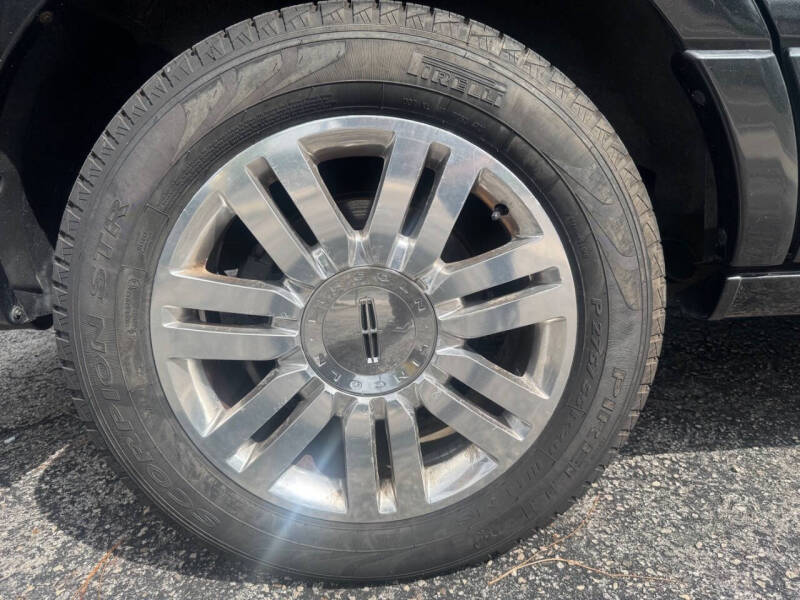 2011 Lincoln Navigator