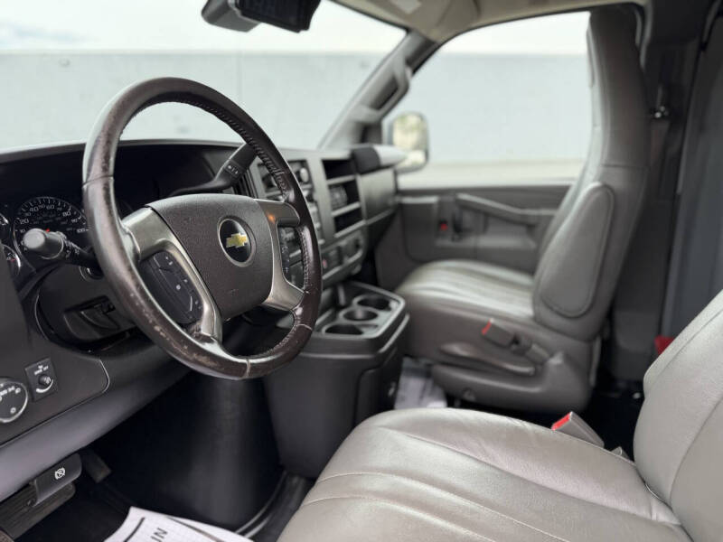 2019 Chevrolet Express 3500