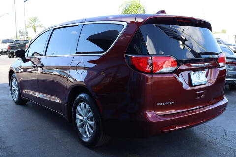 2017 Chrysler Pacifica Touring