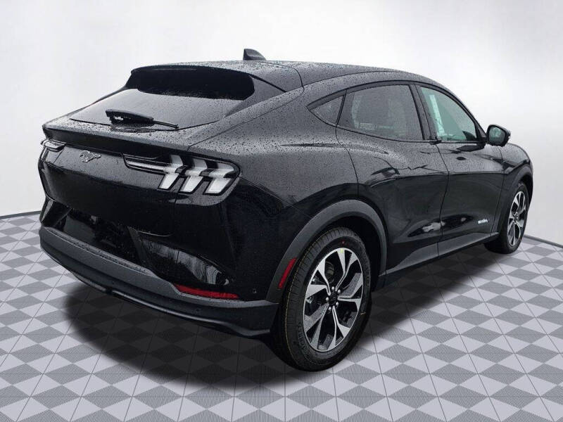 2024 Ford Mustang Mach-E Select