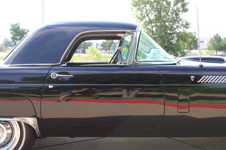1956 Ford Thunderbird
