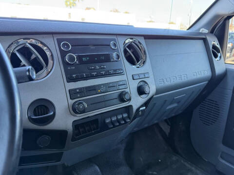 2013 Ford F-750 Super Duty