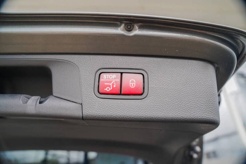 2021 Mercedes-Benz GLC GLC 300