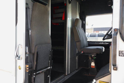 2015 Freightliner MT45 Chassis