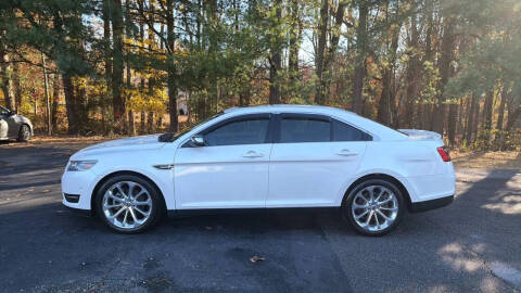 2017 Ford Taurus Limited