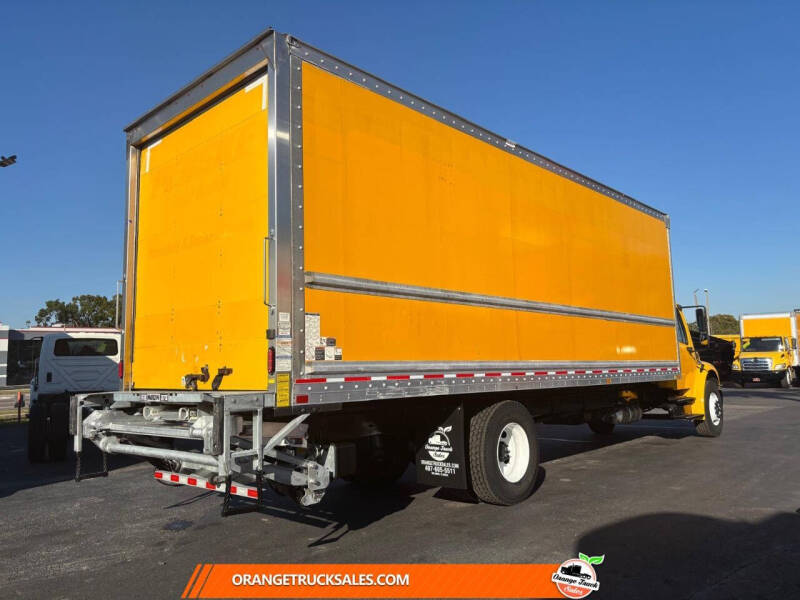 2019 Freightliner M2 106