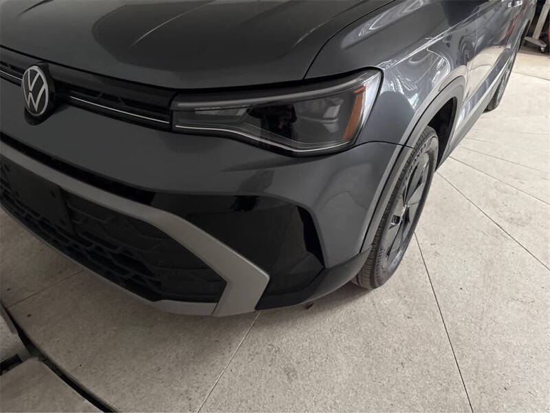 2025 Volkswagen Taos S