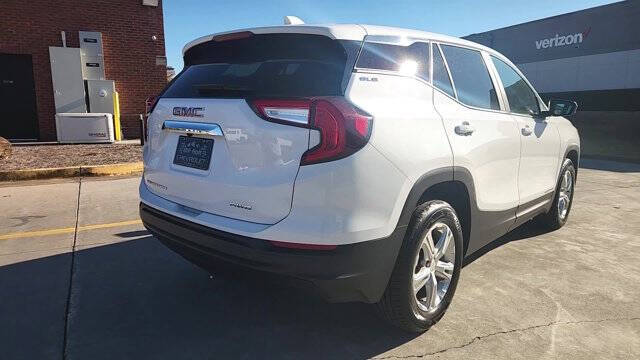 2024 GMC Terrain SLE