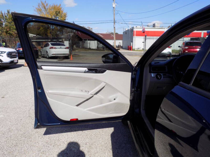 2019 Volkswagen Passat Wolfsburg