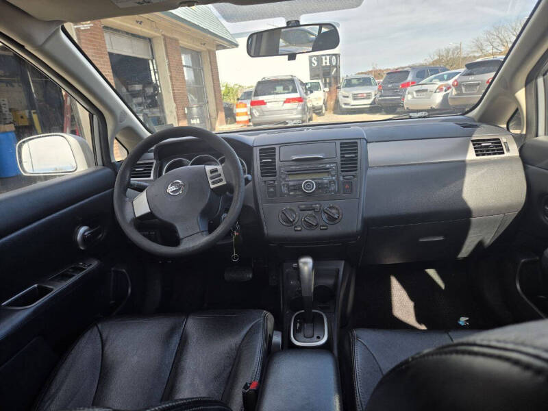 2009 Nissan Versa 1.8 SL