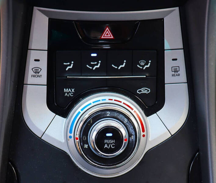 2012 Hyundai Elantra
