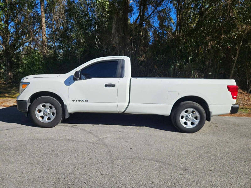 2017 Nissan Titan SV