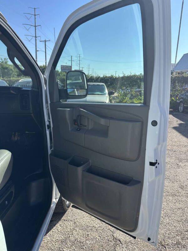 2021 Chevrolet Express 2500