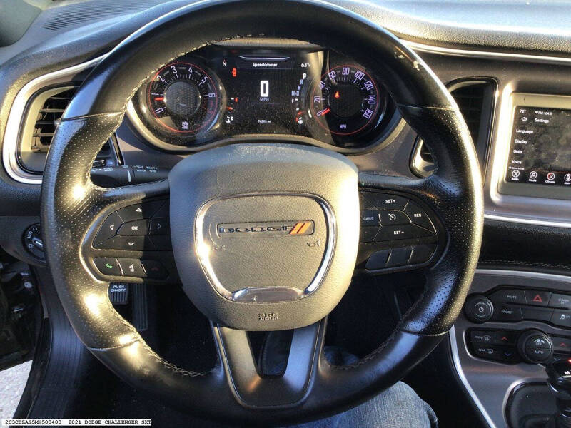 2021 Dodge Challenger SXT