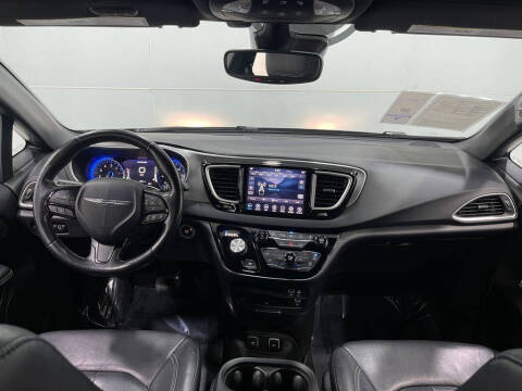 2020 Chrysler Pacifica Launch Edition