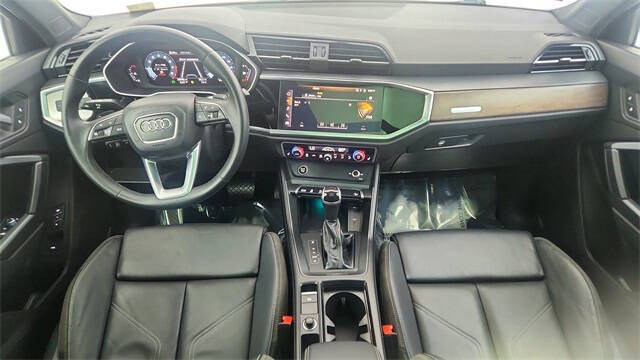 2023 Audi Q3 quattro S line Prem Plus 45 TFSI