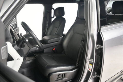 2023 Land Rover Defender 110 X-Dynamic SE