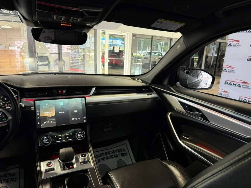 2023 Jaguar F-PACE P400 R-Dynamic S
