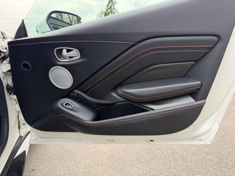 2019 Aston Martin Vantage