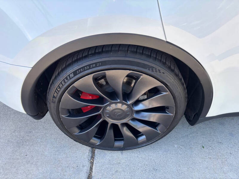 2023 Tesla Model Y Performance