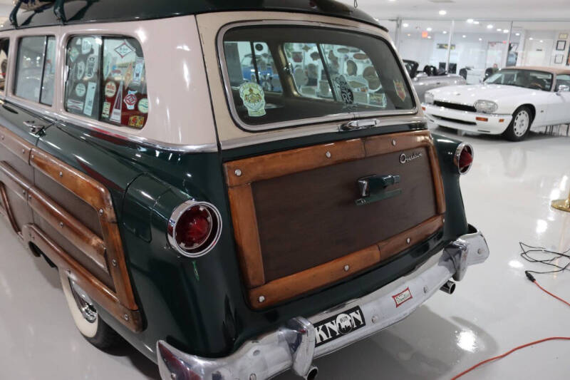 1953 Ford WOODY WAGON