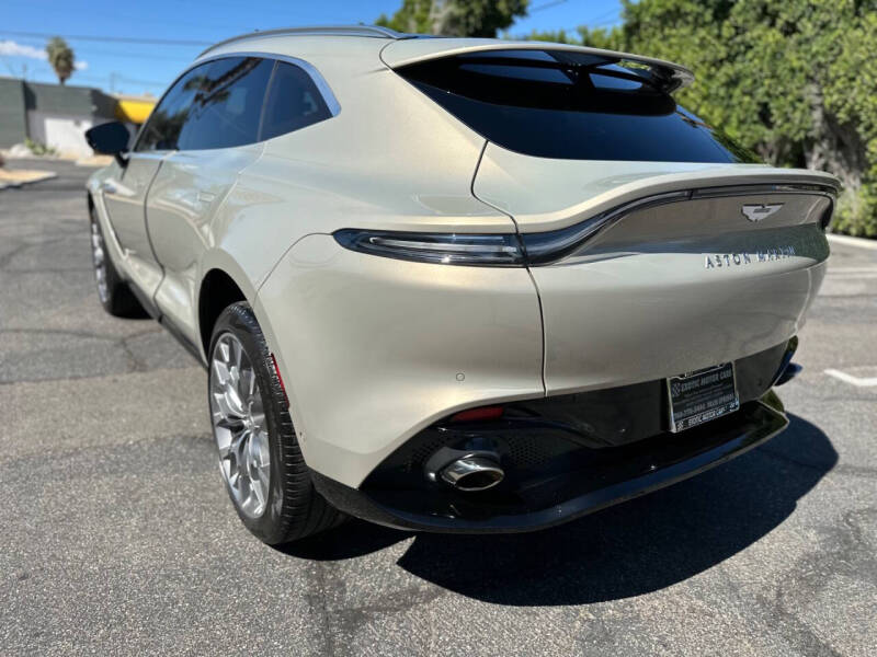 2021 Aston Martin DBX