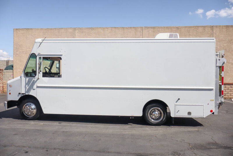 2015 Freightliner MT45 Chassis