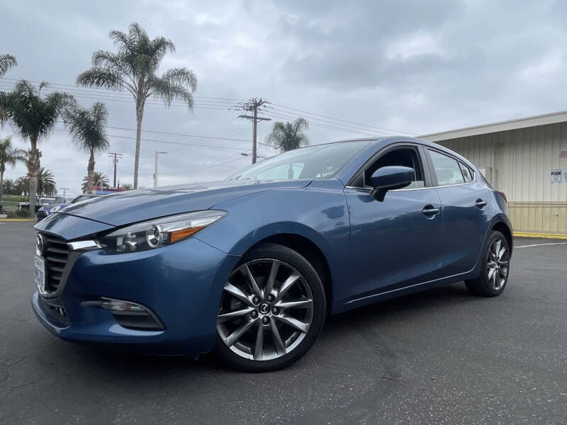 2018 Mazda MAZDA3 Touring