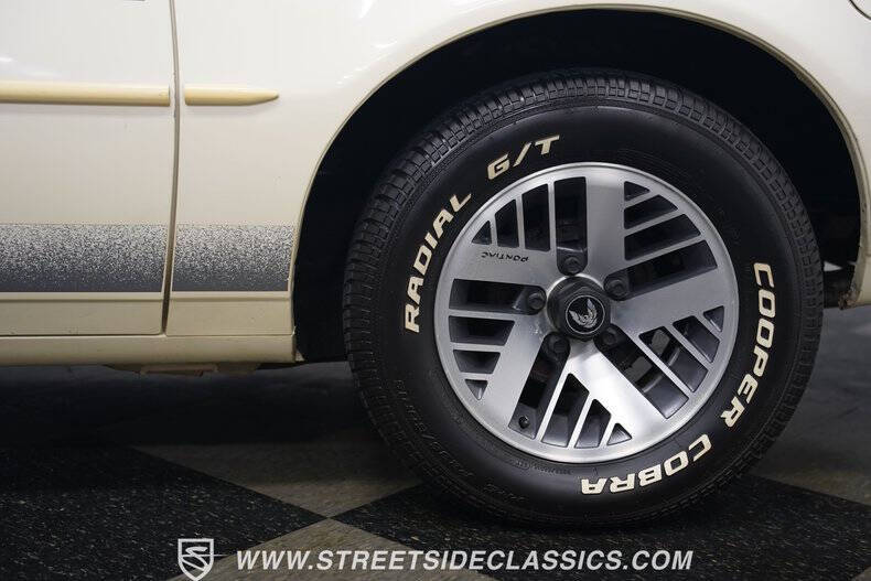 1990 Pontiac Firebird