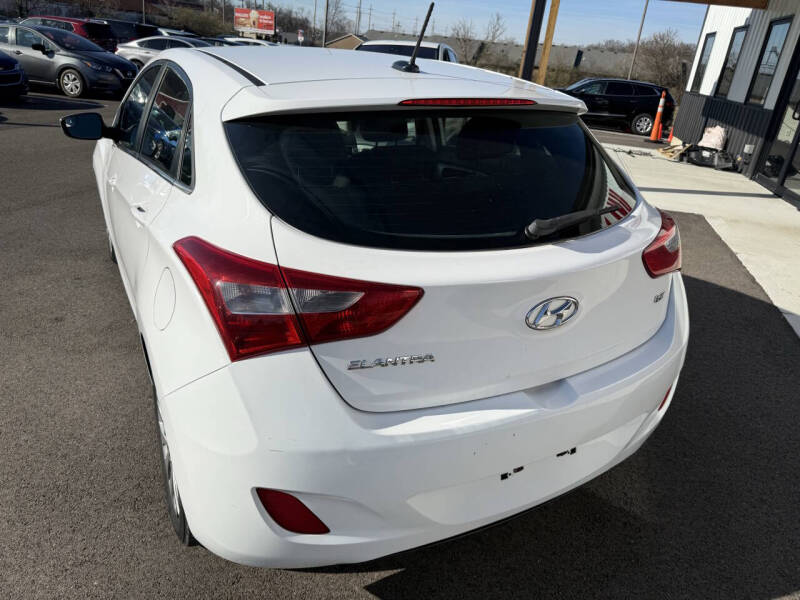 2017 Hyundai Elantra GT