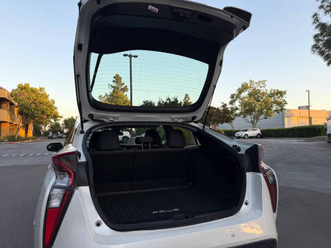 2018 Toyota Prius Three
