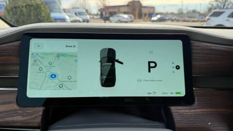 2024 Rivian R1S Adventure