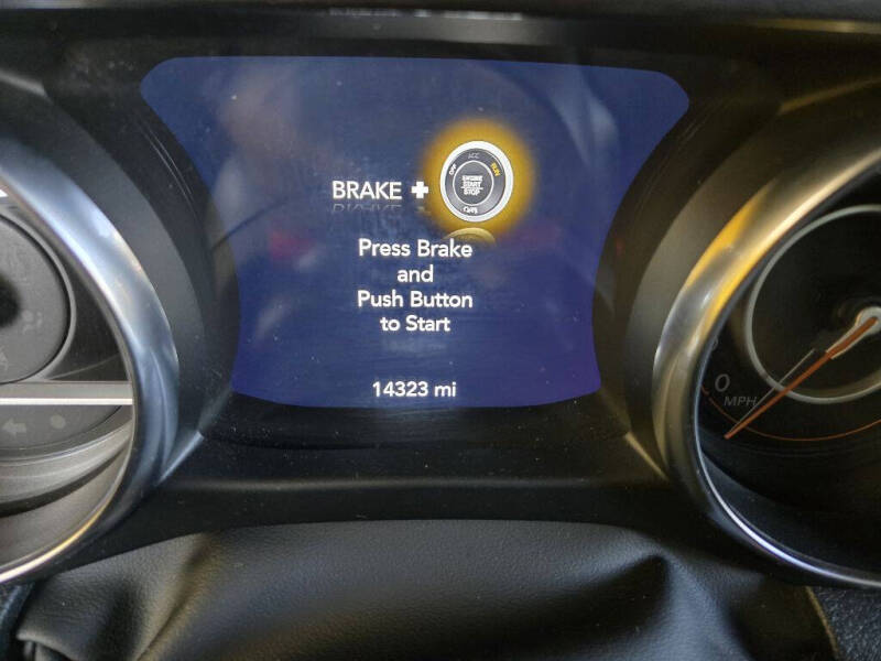 2022 Jeep Gladiator Sport